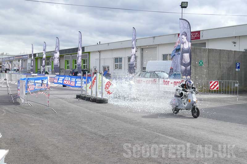 Record breaking, glass breaking Vespa | NEWS