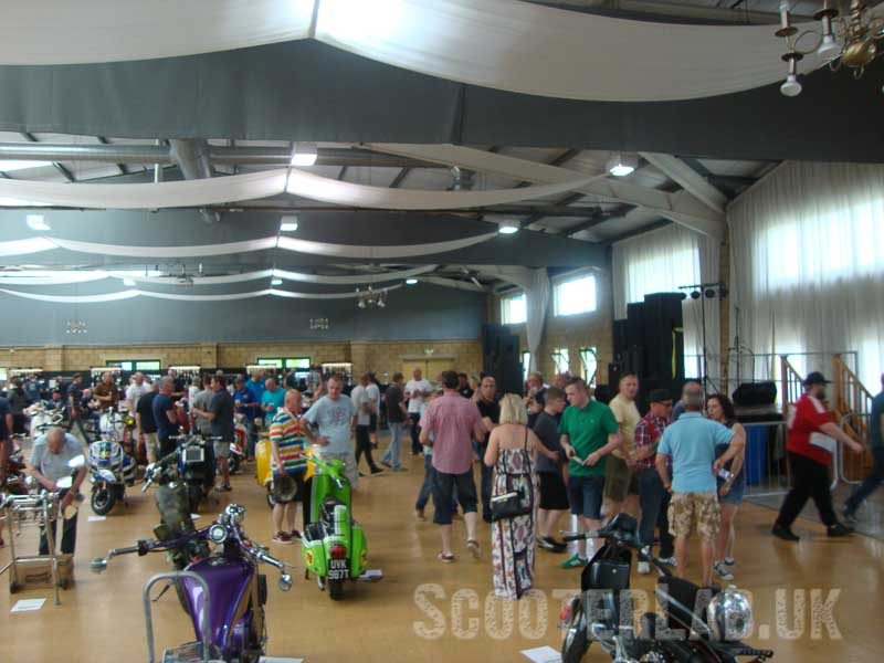 DSC07012800