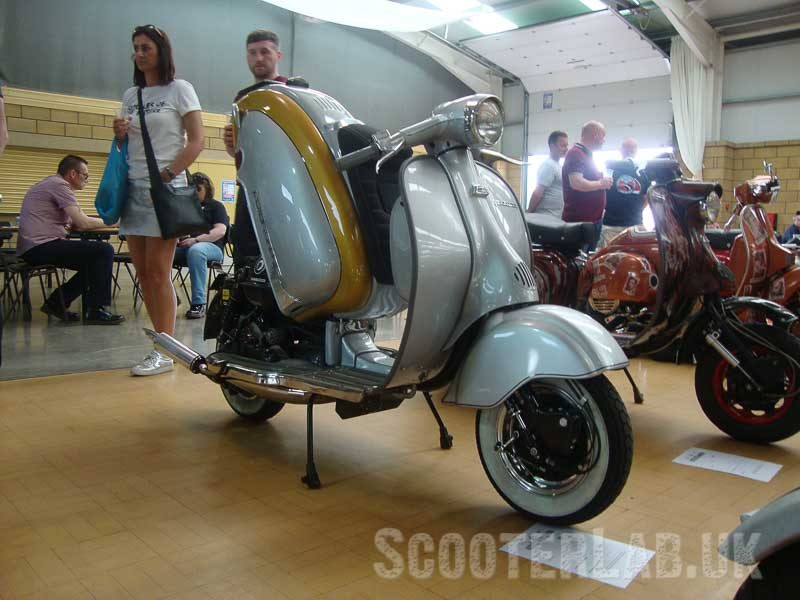DSC07042800