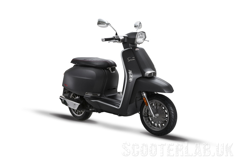 lambretta_vspecial_fixfender_012800
