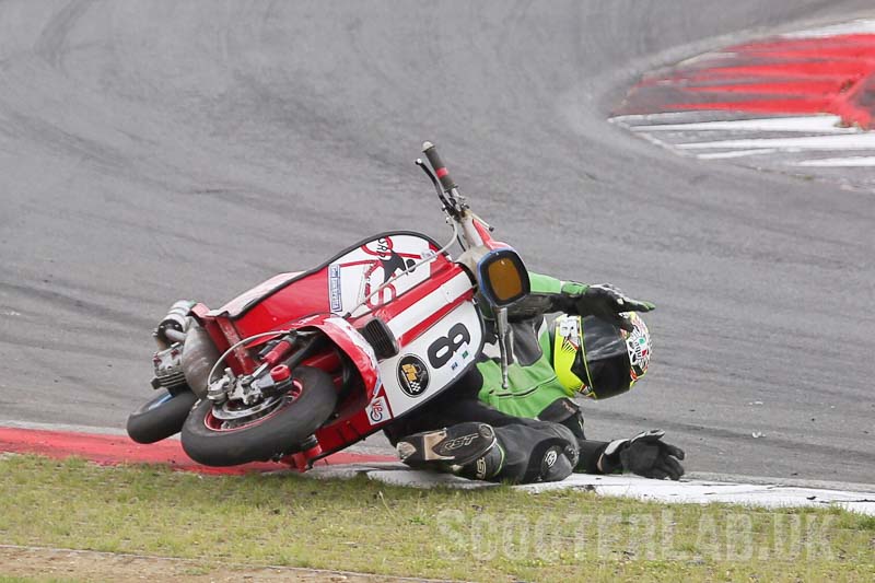 BSSO Scooter Racing – Dave Bristow at Snetterton | SPORT