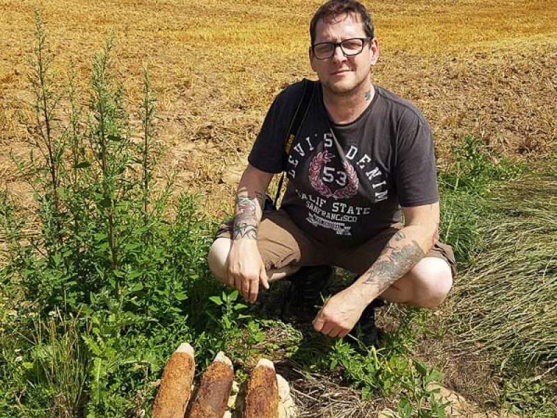 1 - Unexploded shells on The Somme800 1 - Unexploded shells on The Somme800
