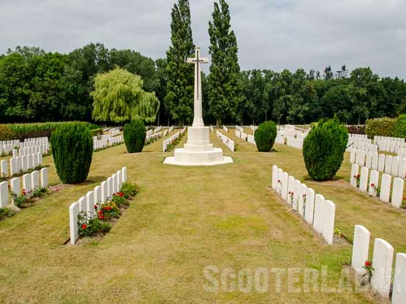 DSC_5419 Wytschaete Cemetery Belgium800 DSC_5419 Wytschaete Cemetery Belgium800
