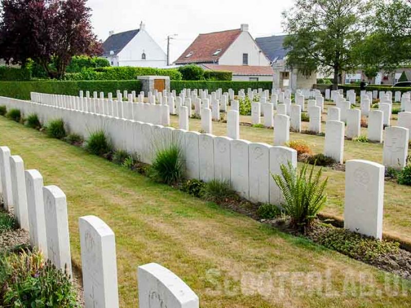 DSC_5473 Brandhoek Cemetery Belgium800 DSC_5473 Brandhoek Cemetery Belgium800
