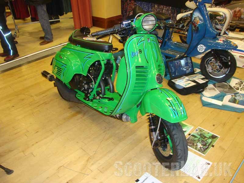 DSC08079800