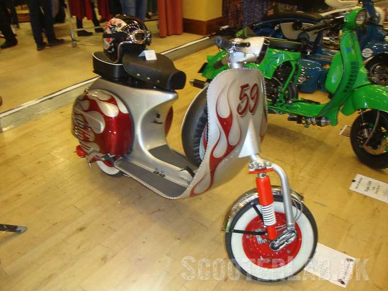 DSC08082800
