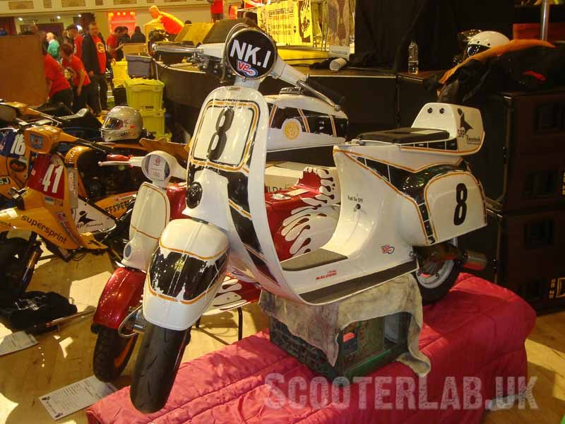 DSC08108800