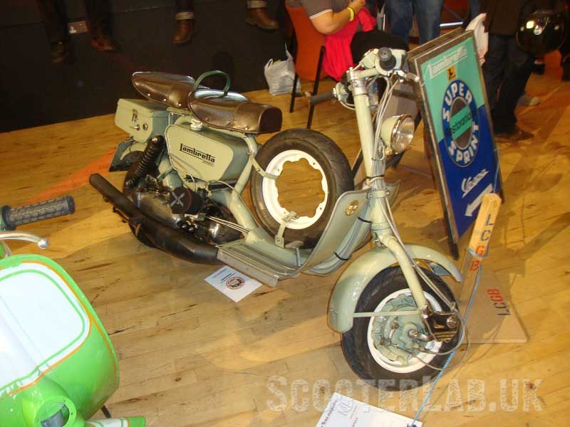DSC08149800
