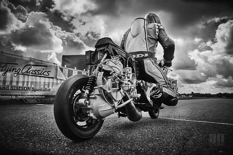 Tacho Karacho! SIP Quarter mile city sprint | NEWS