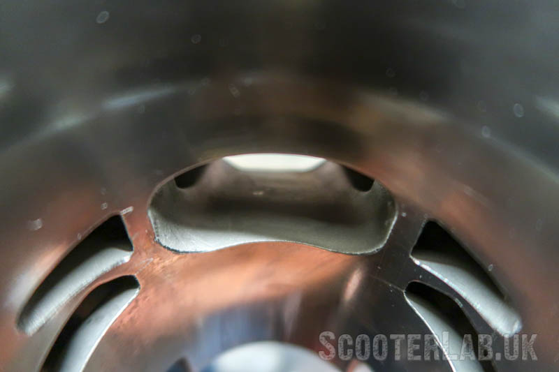 Egig cylinders follow the main and sub-port exhaust layout