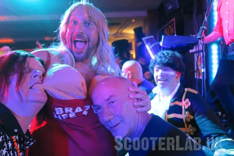 Stuart Lanning gets an eye full of Pamela...
