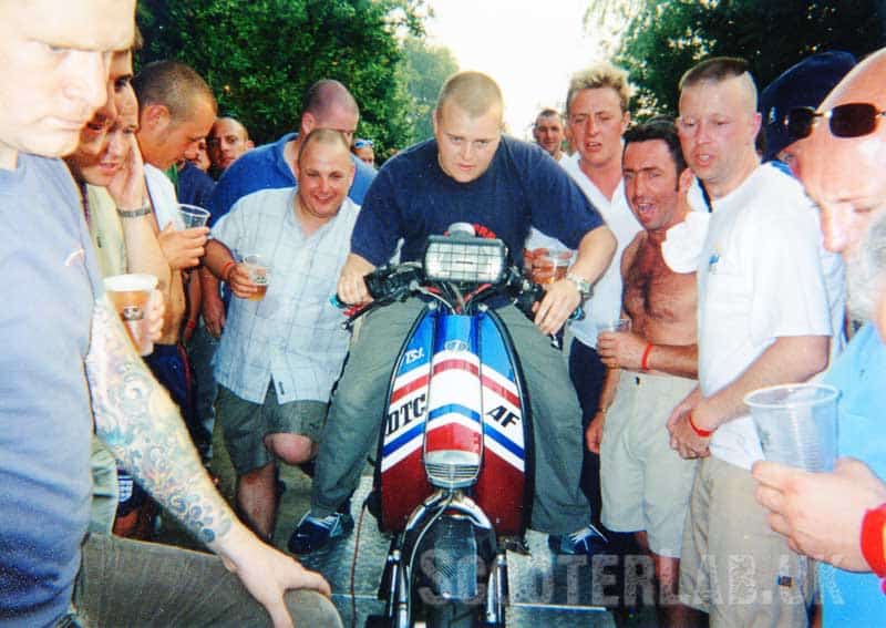 Young Marc puts his DTC cutdown through a good dyno thrashing, egged on by European lager louts