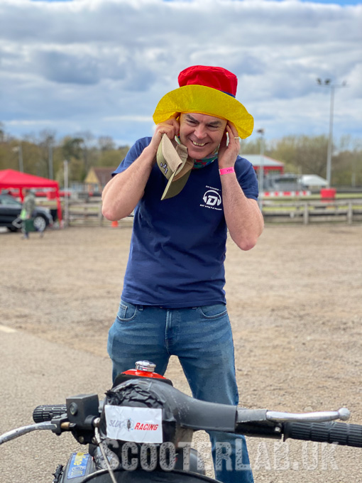 Shaun suffering from ridicule and a damaged shoulder after 3/4 of a lap