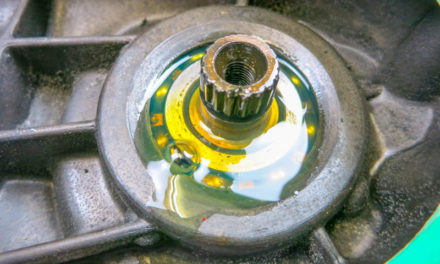 Quick tip: 2-stroke drive oil seal leak-down test | FEATURE