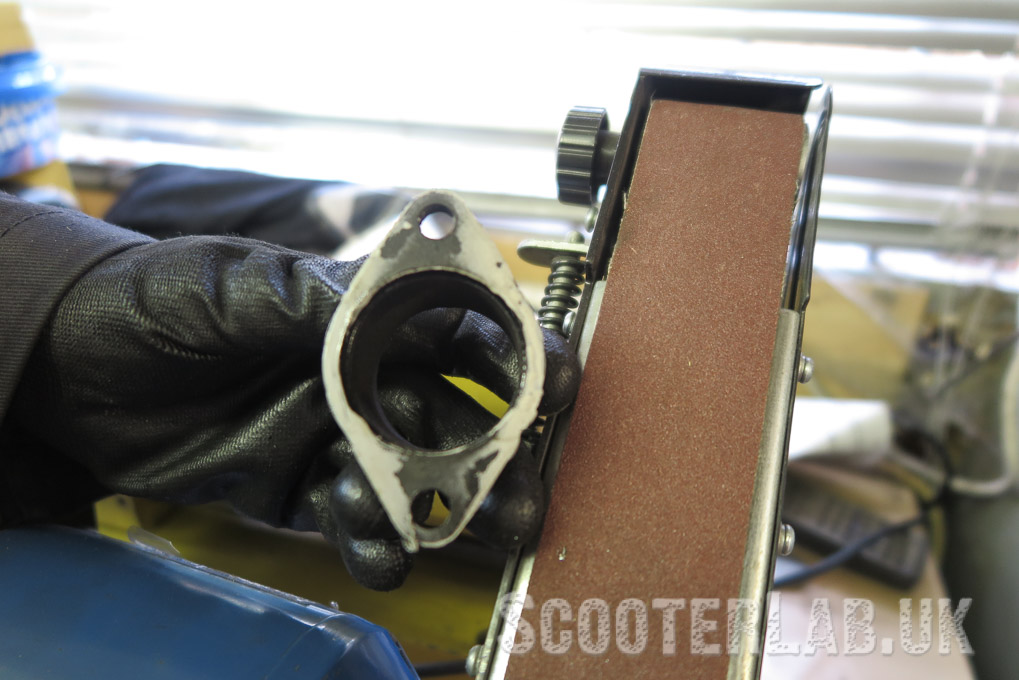 vespa exhaust manifold being flatened